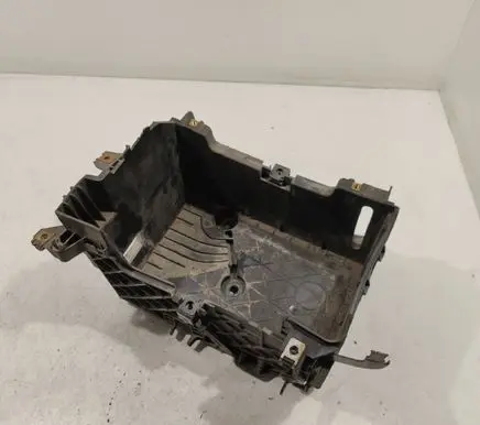 Battery tray