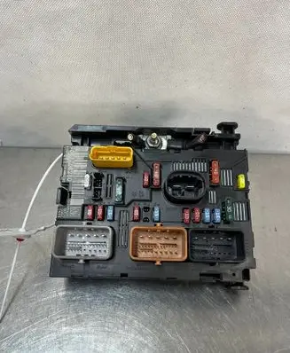 Peugeot 207 CC Fuse box set 9661708280L11
