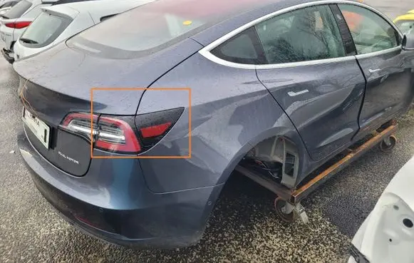 Tesla Model 3 Rear/tail lights