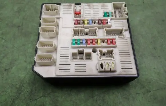 Renault Laguna III Fuse box set 