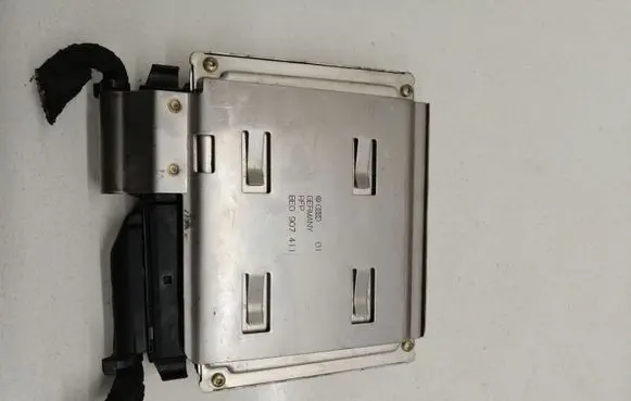 Audi A4 S4 B6 8E 8H Engine control unit/module 8E0907411