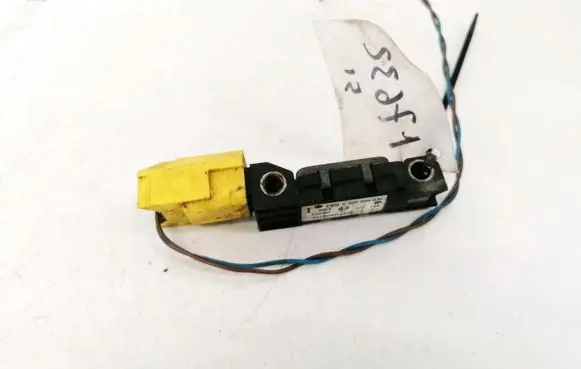 Porsche Cayenne (9PA) Airbag deployment crash/impact sensor 7l0909606a 0105033253