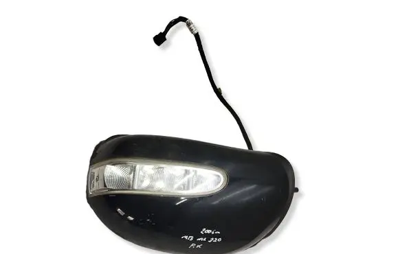 Mercedes-Benz ML W164 Front door electric wing mirror 