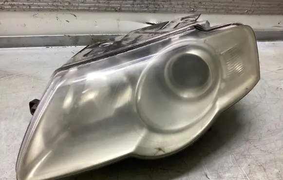 Volkswagen PASSAT B6 Headlight/headlamp 3CO941005J 1EL24701401
