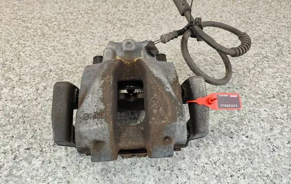 BMW X3 F25 Front brake caliper 6790922