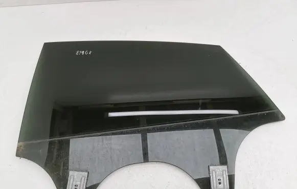 Volkswagen Arteon Rear door window glass