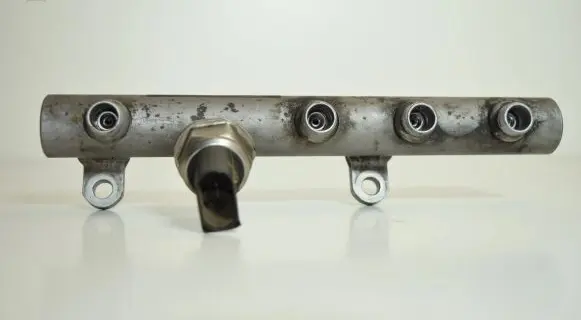 Audi Q7 4L Fuel main line pipe 059130089AB