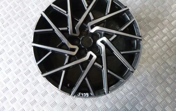 Ford Mustang Mach-E R20 alloy rim 