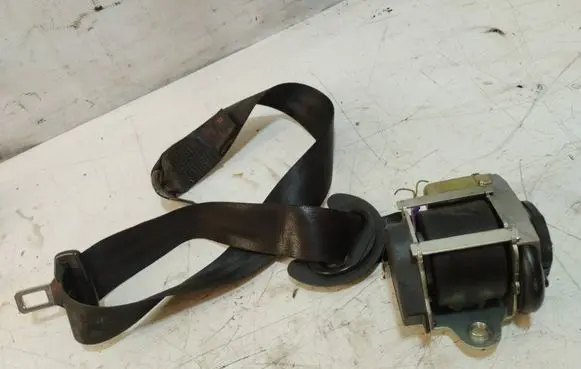 Seat Leon (1P) Front seatbelt 6047614BB
