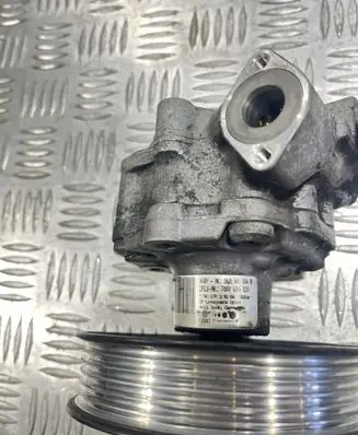 Audi A4 S4 B8 8K Power steering pump 8K0145154B