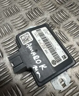 Volkswagen Amarok Door central lock control unit/module 2H0927771A 9274DG000CC09 LAMA100F5