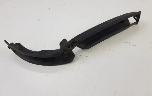 Volkswagen PASSAT B6 Front bumper mounting bracket 3C0807177