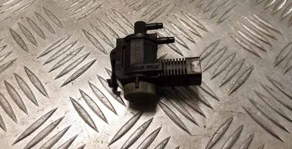 Volkswagen Touareg I Vacuum valve 1J0906283C