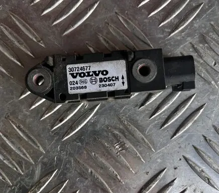 Volvo XC90 Airbag deployment crash/impact sensor 30724677