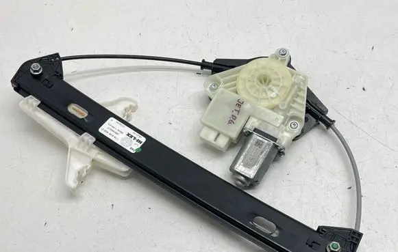 Volkswagen Jetta VII Rear door window regulator with motor 17A839462D 4BW9007 082107