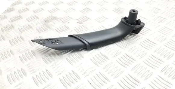 Volkswagen PASSAT B7 Front door interior handle trim 3AA867180