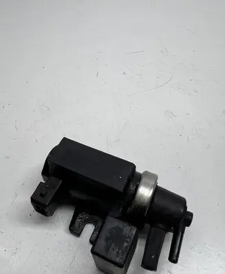 BMW 5 E60 E61 Turbo solenoid valve 722796 24790