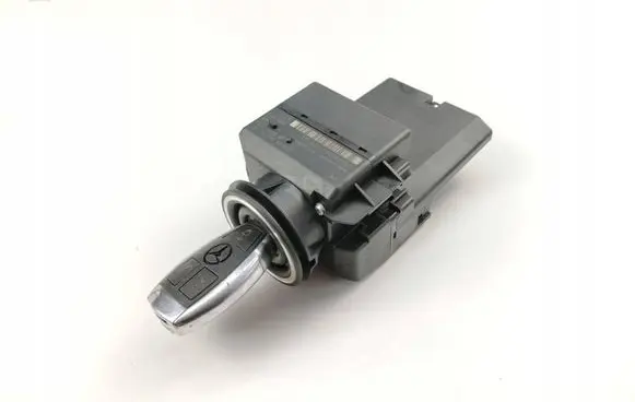 Mercedes-Benz Vito Viano W639 Ignition lock 6395450508