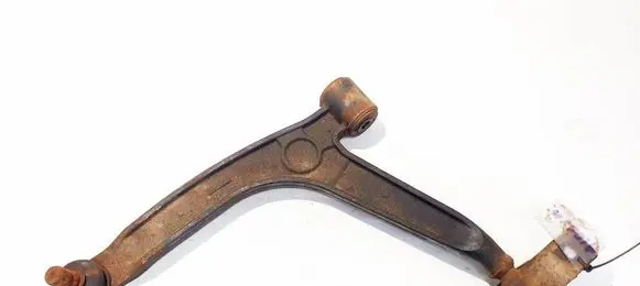 Citroen Xsara Picasso Front lower control arm/wishbone