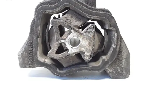 Volvo V70 Engine mount bracket 6G926L063