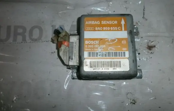 Audi A4 S4 B5 8D Airbag control unit/module 8A0959655C 0285001038