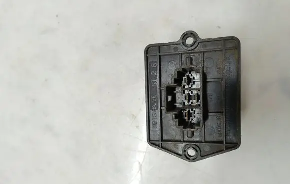 Mazda 626 Heater blower motor/fan resistor HB151BC5E