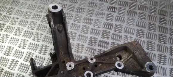 Front lower control arm/wishbone
