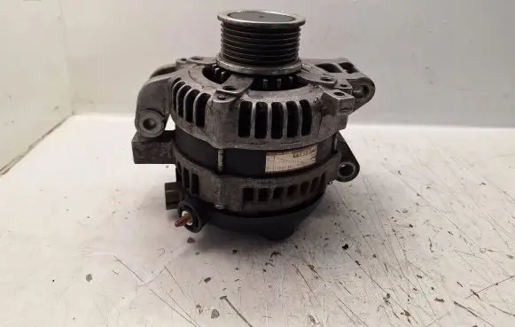 Toyota Corolla Verso AR10 Generator/alternator 270600G011 31060