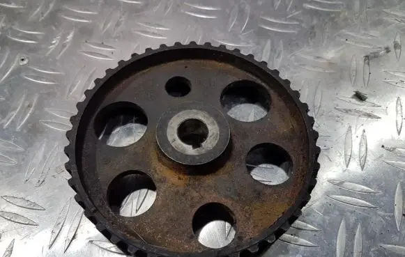 Volkswagen PASSAT B5 Camshaft pulley/ VANOS 028130111a