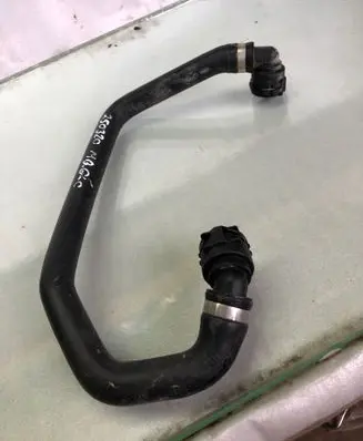 Mercedes-Benz GLC X253 C253 Engine coolant pipe/hose A2535015301