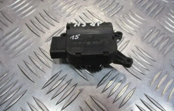 Audi A3 S3 8P Central body control module 1K2907511D