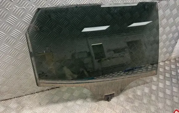 Hyundai Santa Fe Rear door window glass 43R000399 DOT746AS3M35