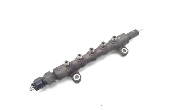Toyota RAV 4 (XA30) Fuel main line pipe 