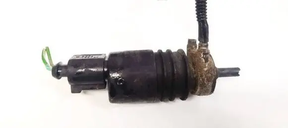 Volkswagen PASSAT B6 Windscreen/windshield washer pump 1T0955651A