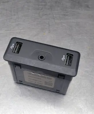 Renault Megane IV AUX in-socket connector 280239665R
