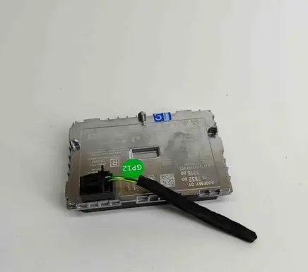 Peugeot 3008 III Wireless charging module 9848801680 9848783280