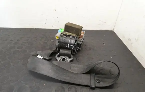 Audi A5 8T 8F Front seatbelt 8T0857705