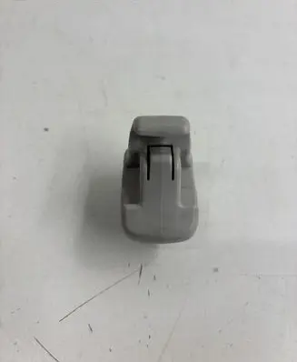 Subaru Impreza III Sun visor clip/hook/bracket 