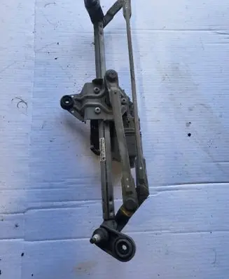 Front wiper linkage and motor