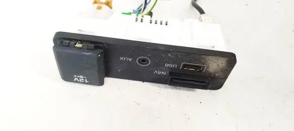 Land Rover Discovery Sport USB socket connector FK7219C166BD