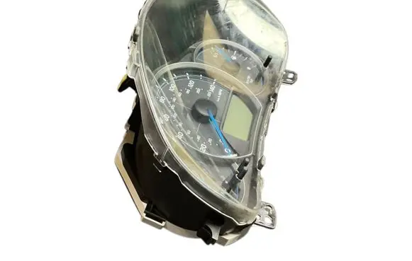 Toyota Yaris Speedometer (instrument cluster) 838000DT80 B1031
