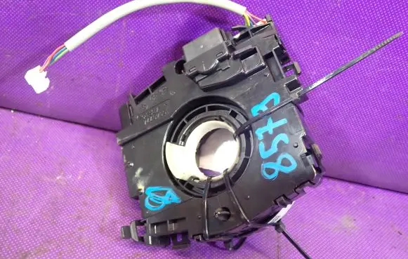Skoda Octavia Mk3 (5E) Airbag squib ring wiring 5Q0953549