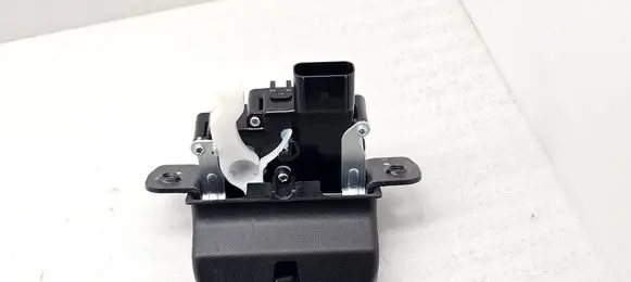 Hyundai Tucson TL Loading door lock 