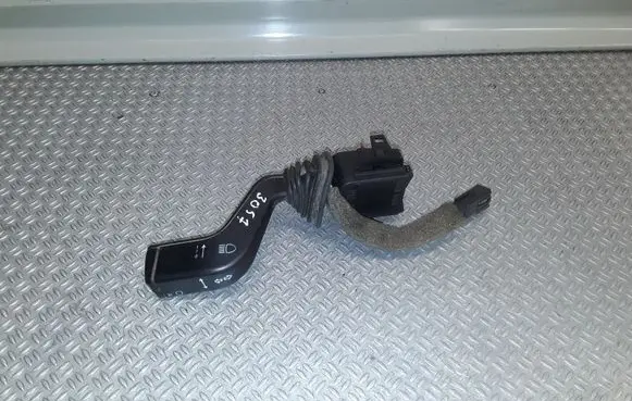 Opel Zafira A Indicator stalk 90560990 90560991