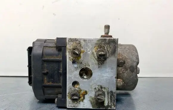 Subaru Forester SG ABS Pump 27534SA001 11000041660