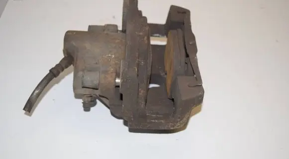 BMW 5 E39 Front brake caliper