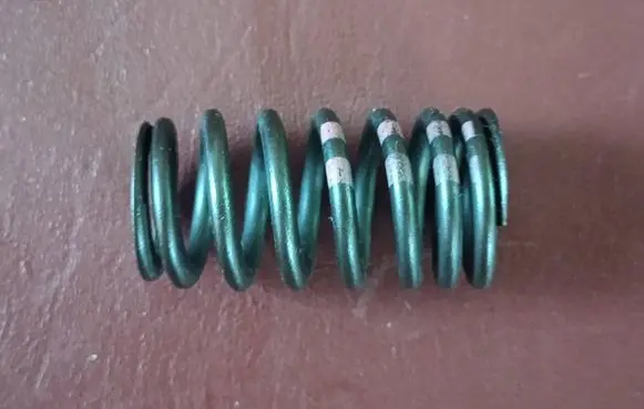 BMW X5 F15 Valve spring 7578825 11347578825