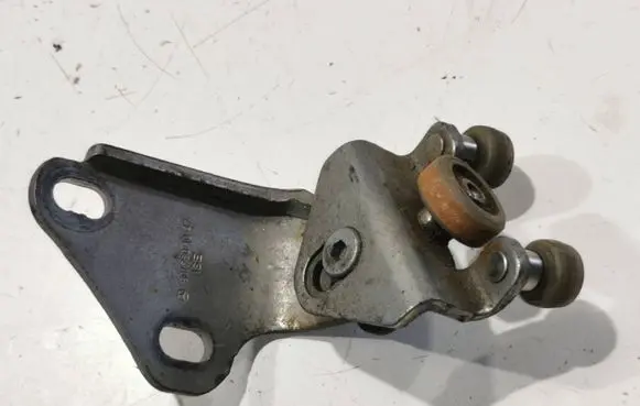 Volkswagen II LT Sliding door upper roller guide/hinge 9017601047