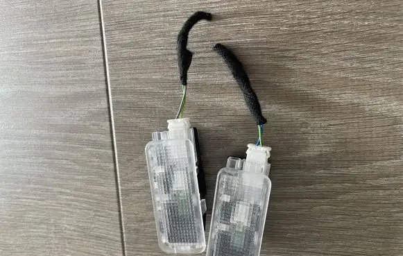 Peugeot 508 II Front seat light CCB