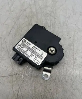 Audi A6 S6 C6 4F Power management control unit 4F0915181A 4F0910181E 0199000013